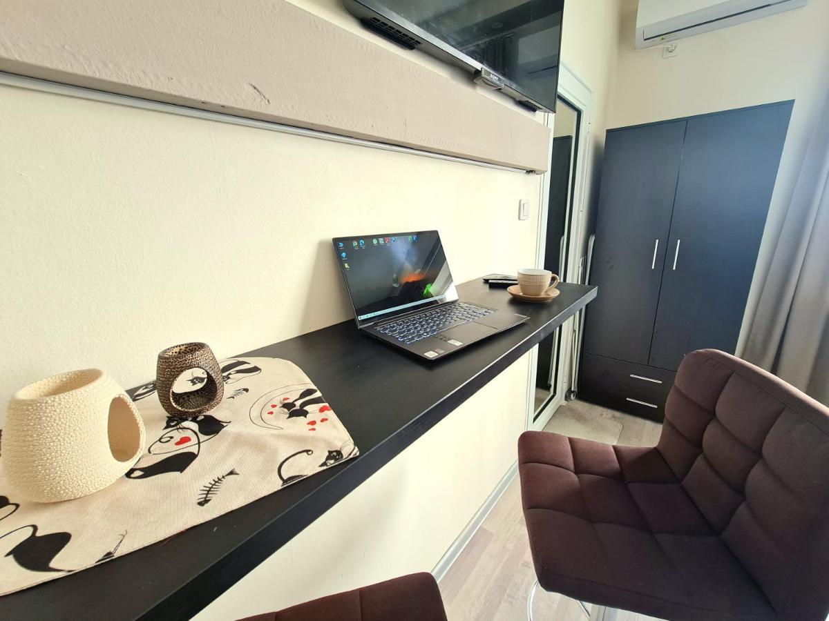 Студио В Центъра На Бургас Apartment Exterior photo